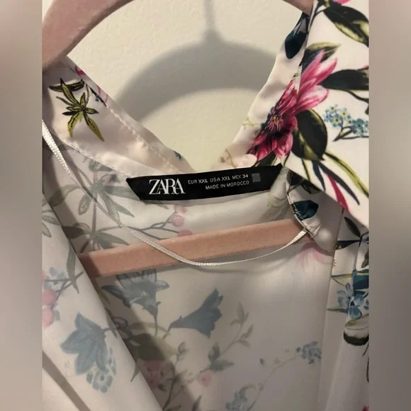 Zara Multicolor Floral Blouse - Picture 2 of 2